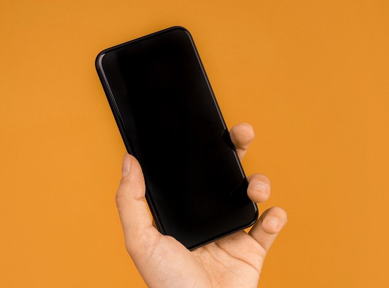 Xiaomi revoluciona con protector que enfría la pantalla