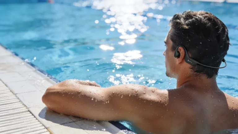 SHOKZ OpenSwim Pro, auriculares de conduccion osea para nadar en piscina